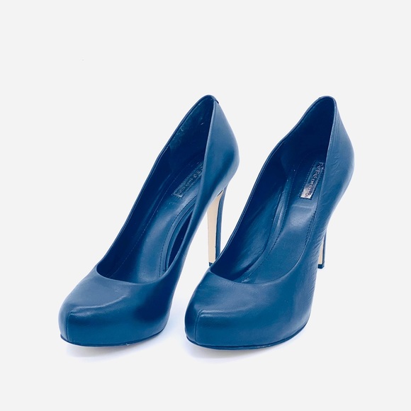 BCBGeneration Black Leather Pumps 4.25” heels brand new size:9 - Picture 2 of 5